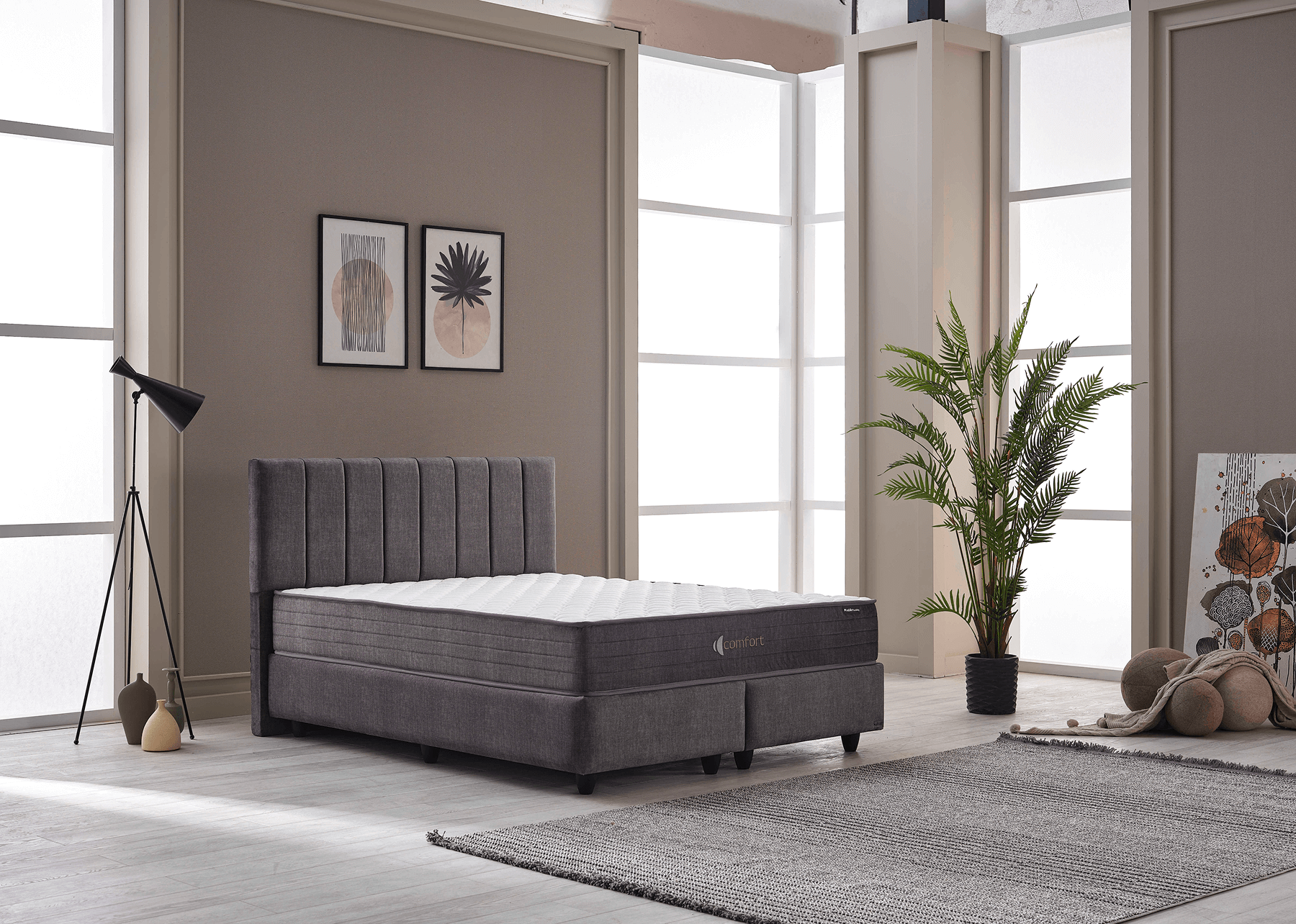 Soft pocket yay sistemi ve hypersoft konfor süngeri ile rahat uyku sunan Comfort Yatak, dayanıklı çelik yapıya sahip Comfort Baza ve şık Dream Başlık ile mükemmel bir uyum sağlar.