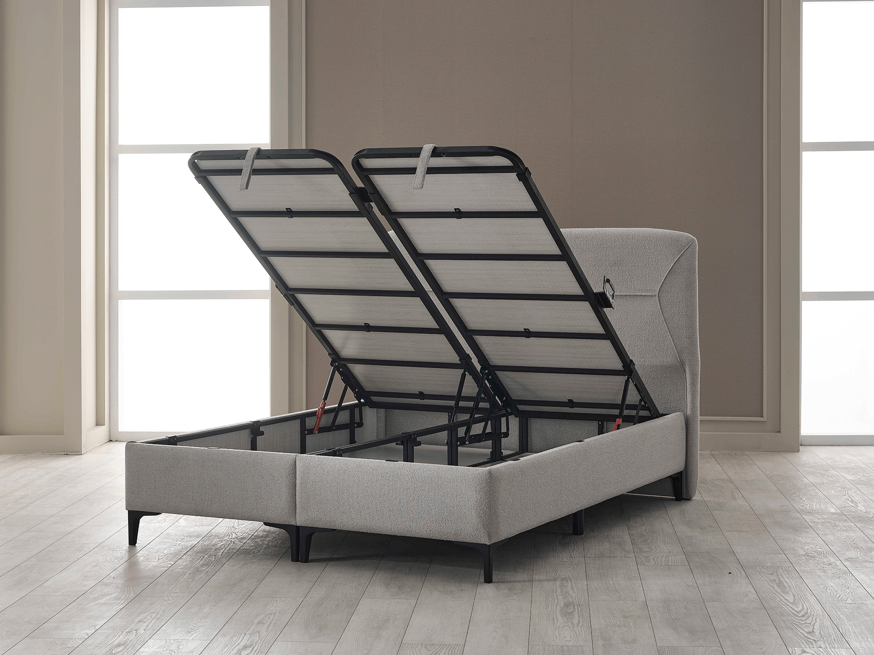 Sleep Pro Baza, balansör sistemi sayesinde kapakların senkronize açılmasını sağlayarak konforlu ve pratik kullanım sunar